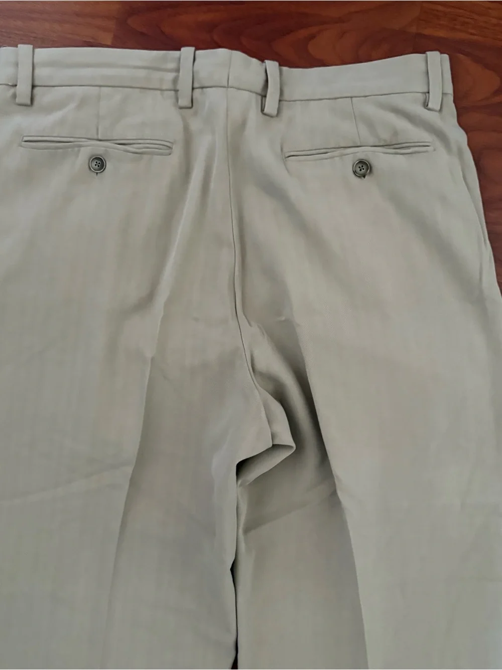 Tommy Bahama Mens Silk Blend Pleated Dress Pants Chino Beige Tan 35x28 Beach USA